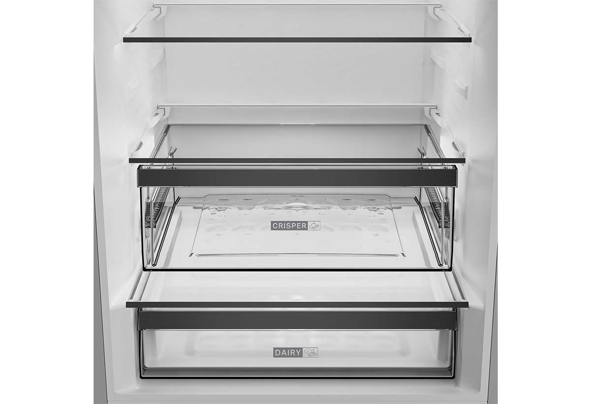 Απεικονίζεται το εσωτερικό της συντήρησης του ψυγειοκαταψύκτη.